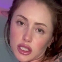 Robbie Leonaa Nude