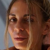 Roberta Raluca Nude