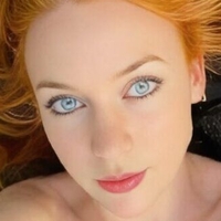 Robyn Bangs Nude