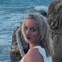 Romane.lrtn Nude