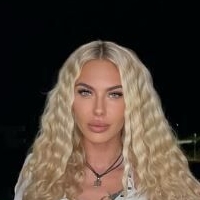 Romina Mina Nude