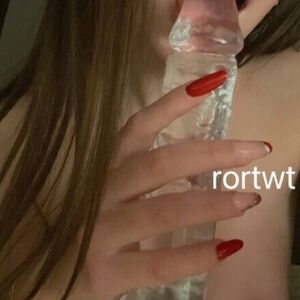 rortwt Nude