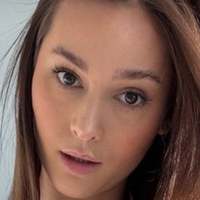 Roxy Harris Nude