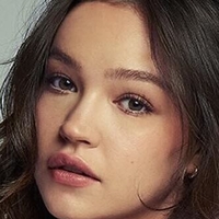 Sadie Stanley Nude