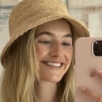 Sanne Vloet Nude
