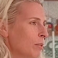 Sara Pascoe Nude