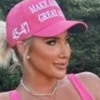 Sav Chrisley Nude