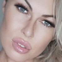 Scottish Scarlett Nude