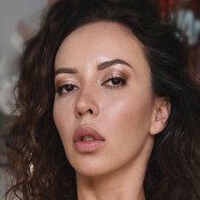 Sensual Mistress Victoria Nude