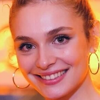 Serra Arıtürk Nude