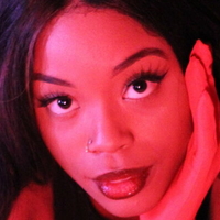 servequeenvee Nude