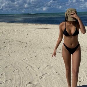 Shiran Nude