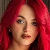 Sinni Nude