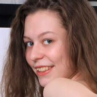 Sofi Smile Nude