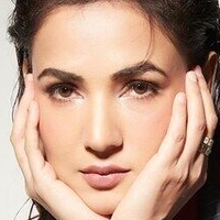 Sonal Chauhan Nude