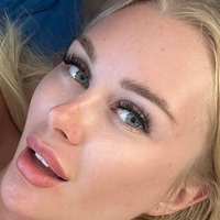 Sophie Barista Nude