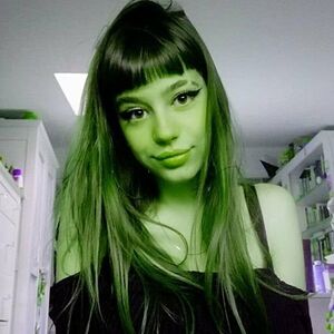 SpanishGrimes Nude