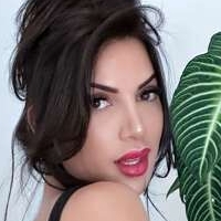 Stephany Laura Nude