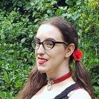 Stephie Scarlet Nude