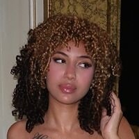 Stunna Sandy Nude