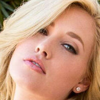 Sunshine Blondie Nude