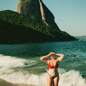 syravatka Nude