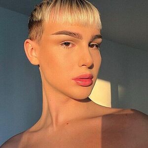 Tadeáš Kuběnka Nude
