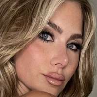 Taylor Bee Nude