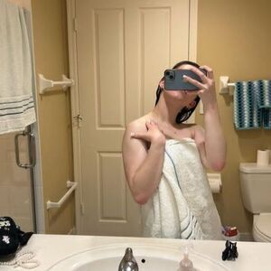 Taylor Herd Nude
