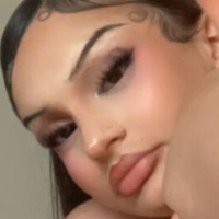 tscuban Nude