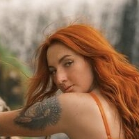 Tthereddheadd Nude