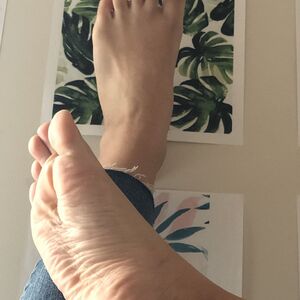 u108587063 Nude