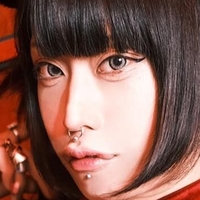 Uri Hanazono Nude