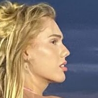 Vallzinhaa Nude