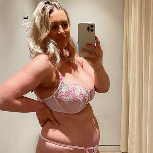 Victoria Hearn Nude