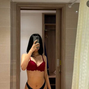 Viet.nini Nude