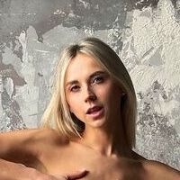 Vikki Vi Nude