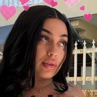 Willializ Nude