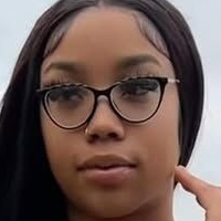 _.xyzee Nude