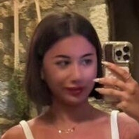 Yaren Sert Nude