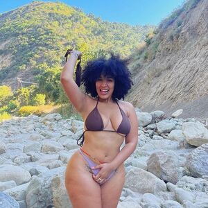 Yaris_sanchez Nude