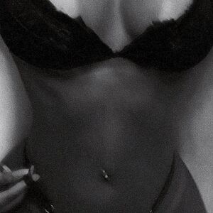 ynaraabb Nude
