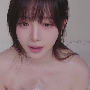 Yoonying Nude