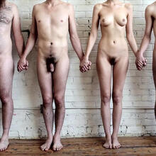  Nude