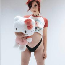  Nude