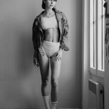  Nude