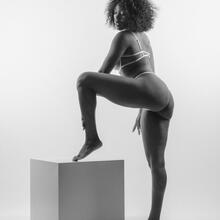  Nude
