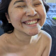  Nude