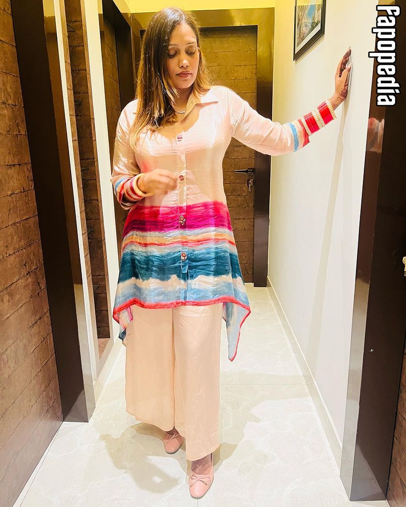 Akanksha Jain Nude Leaks - Photo #4986546 - Fapopedia