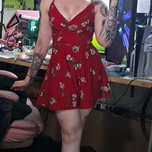  Nude
